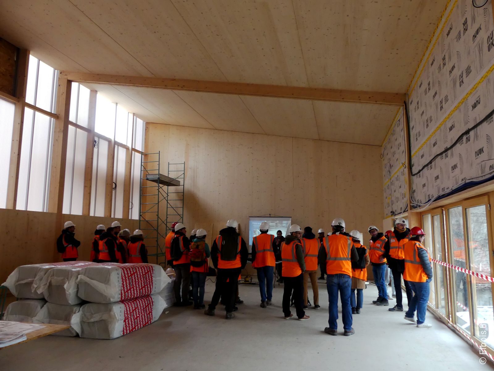 Dec 24 - Visite PRO-BOIS - Caserne de la Doua en bois-paille