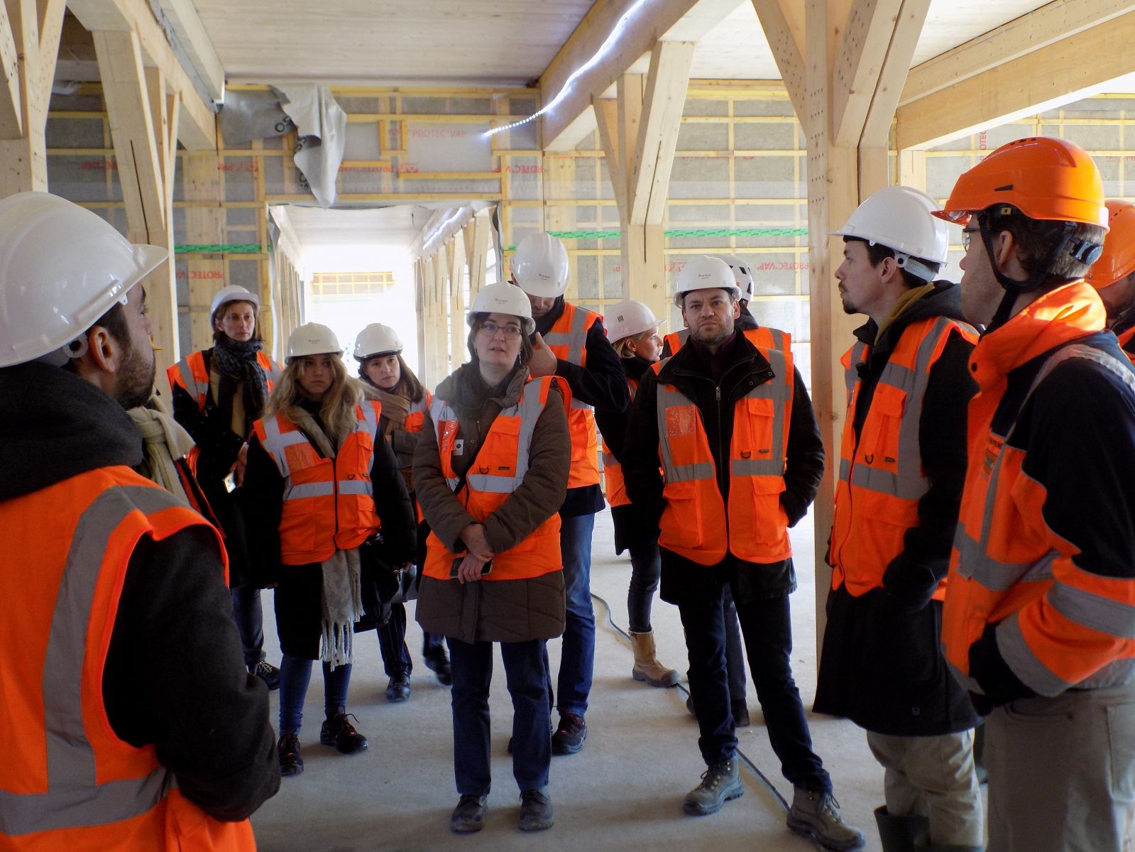 21 janvier : Fibois 69 organisait une visite Pro-bois sur «La construction modulaire» à St Priest - 25 participants