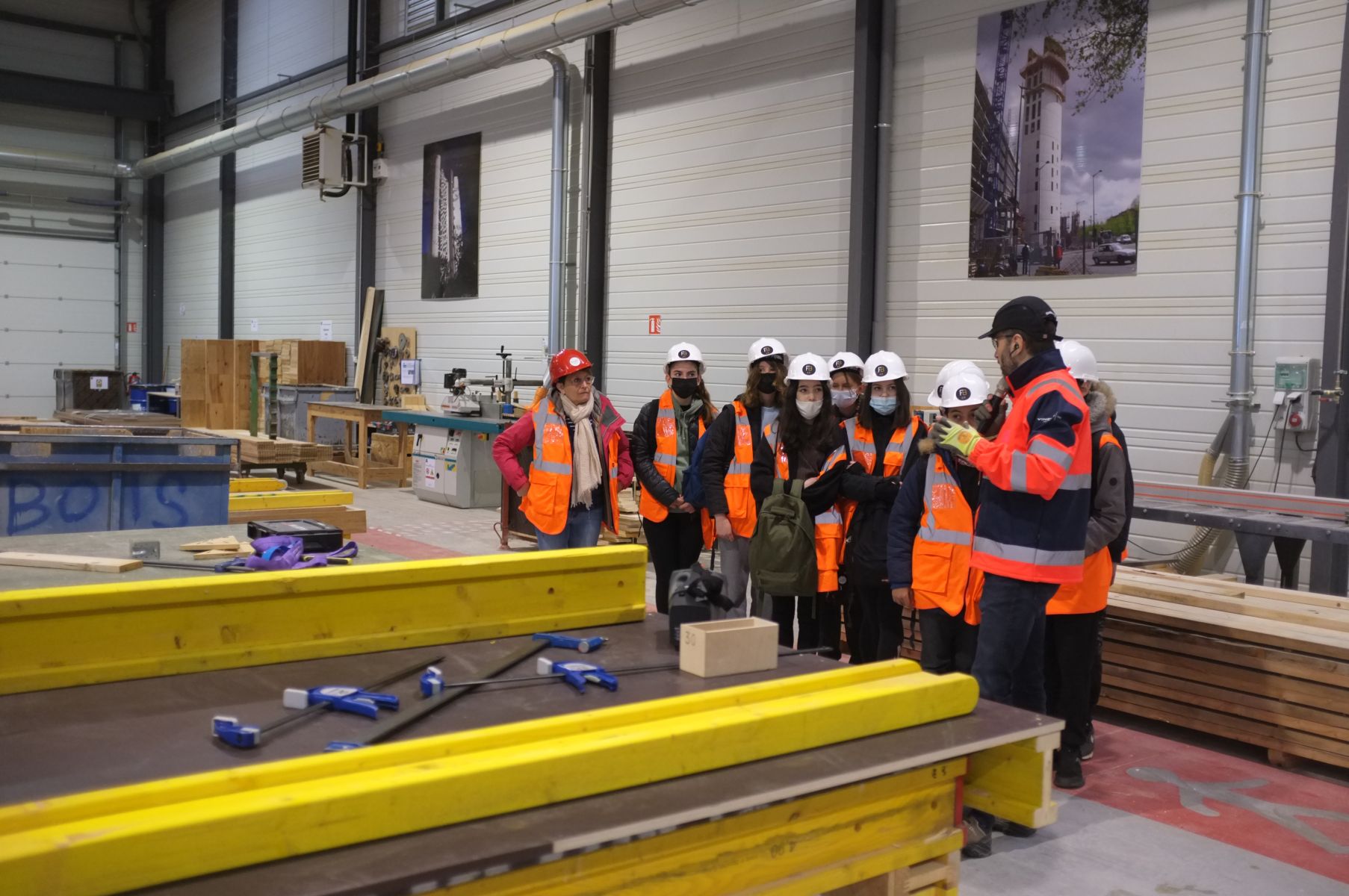 Visite d'un fabricant de coffrages en bois