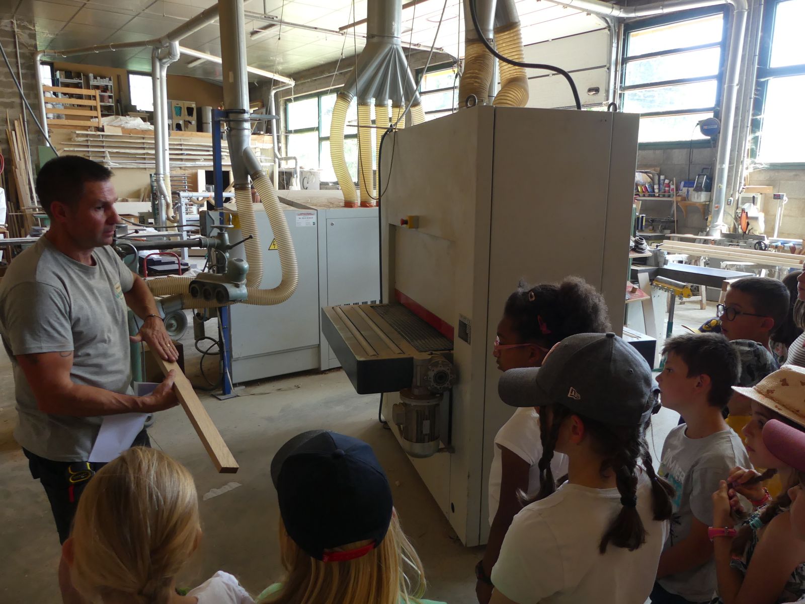 Visite de l'entreprise Natur'Bois - École primaire de La Gresle