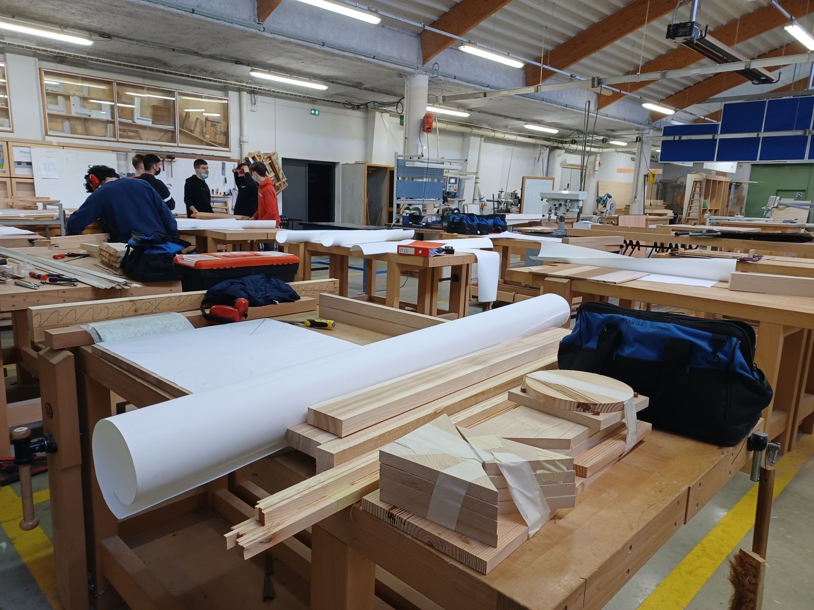 GFFB 22 - Lycée Barthélémy Thimonier - Construction mange-debout
